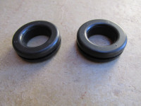 Set of two grommets to fit the top triple tree.