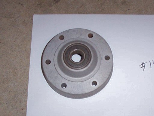 Disc brake hub flange / bearing carrier (non-disc side) for Moto Guzzi 850 GT, 850 GT California, Eldorado, and 850 California Police motorcycles fitted with a disc front brake.