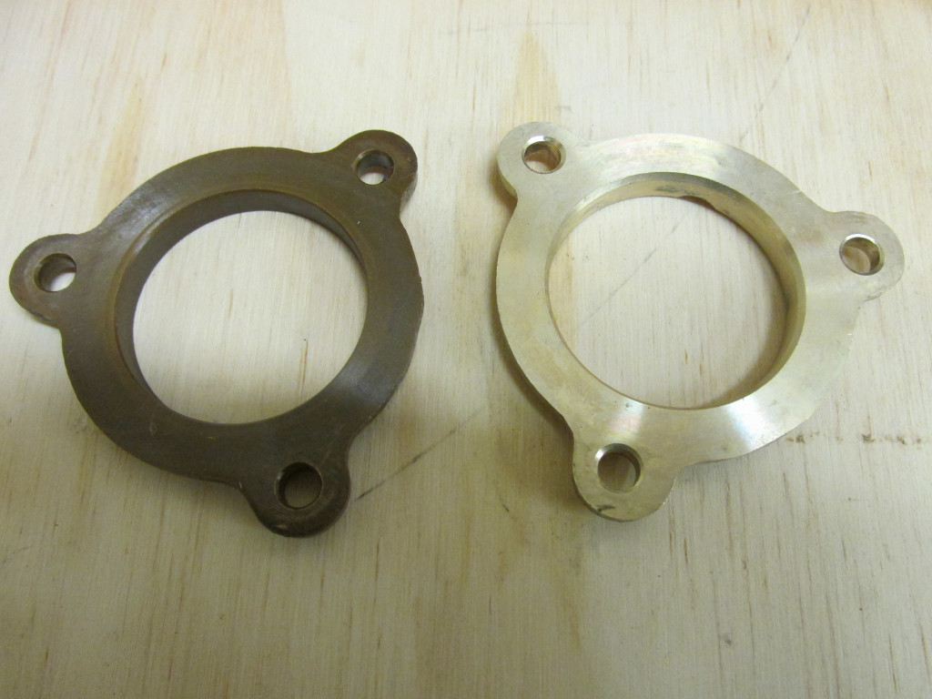 Cam thrust plate. Original on left, new on the right. The original does not show much wear at all on the back side.