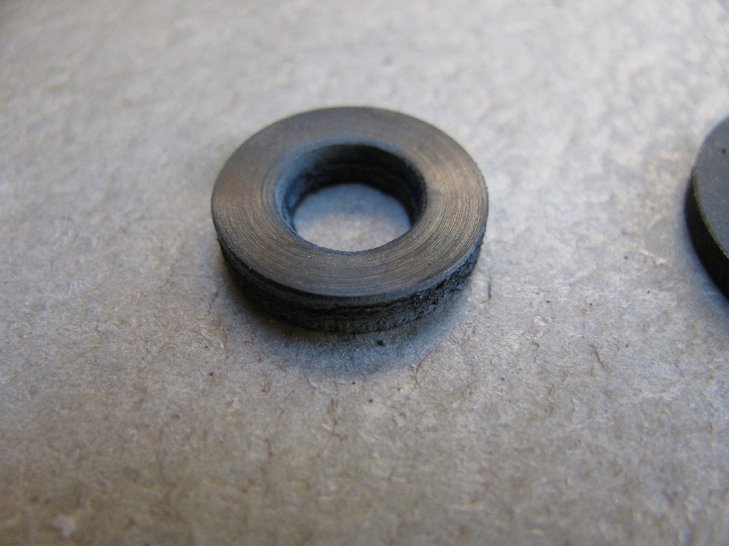 Small rubber washer (MG# 45212400).