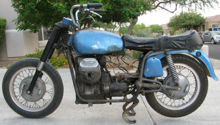 Here is what I am starting with: a 1971 Moto Guzzi Ambassador. Even in its very sad condition I find it attractive.