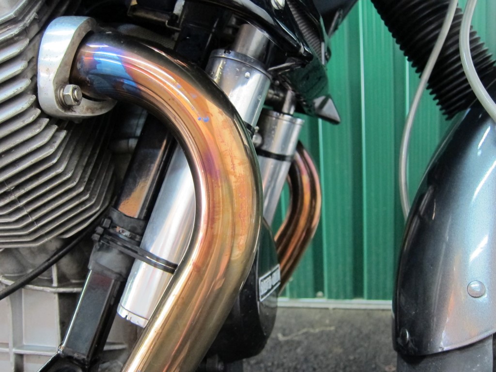 Oil separators used to eliminate rust in oil on a Moto Guzzi Quota 11000 ES.