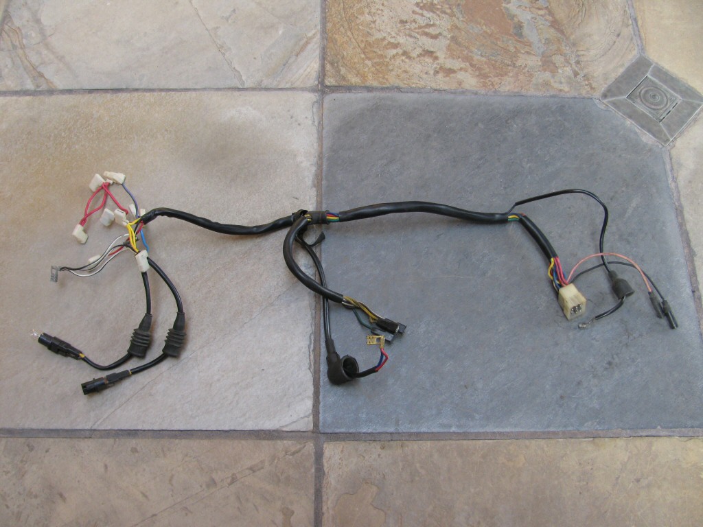 Headlight and dashboard wiring for Moto Guzzi Le Mans models.